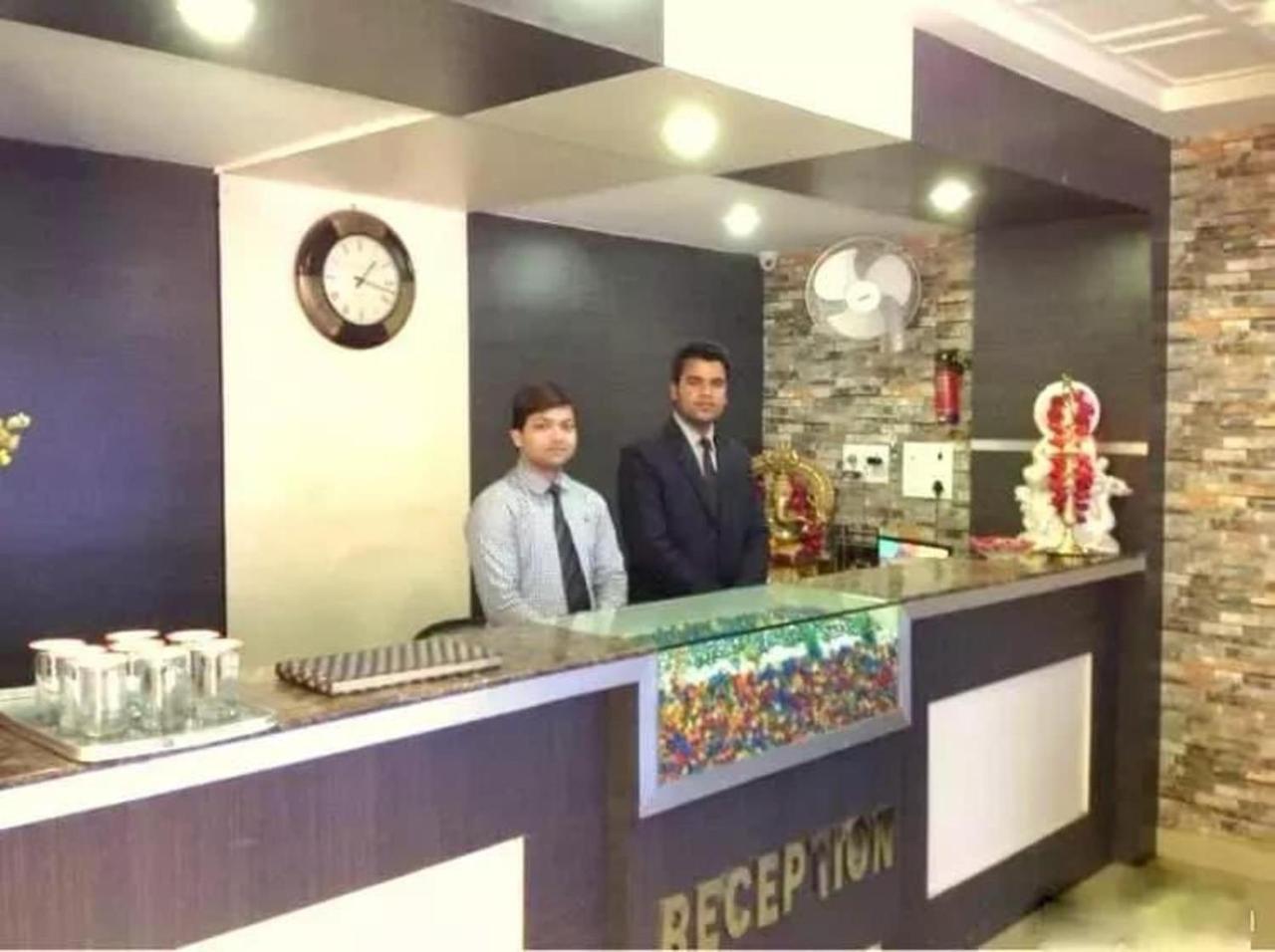Hotel Radiance Gwalior Exterior foto